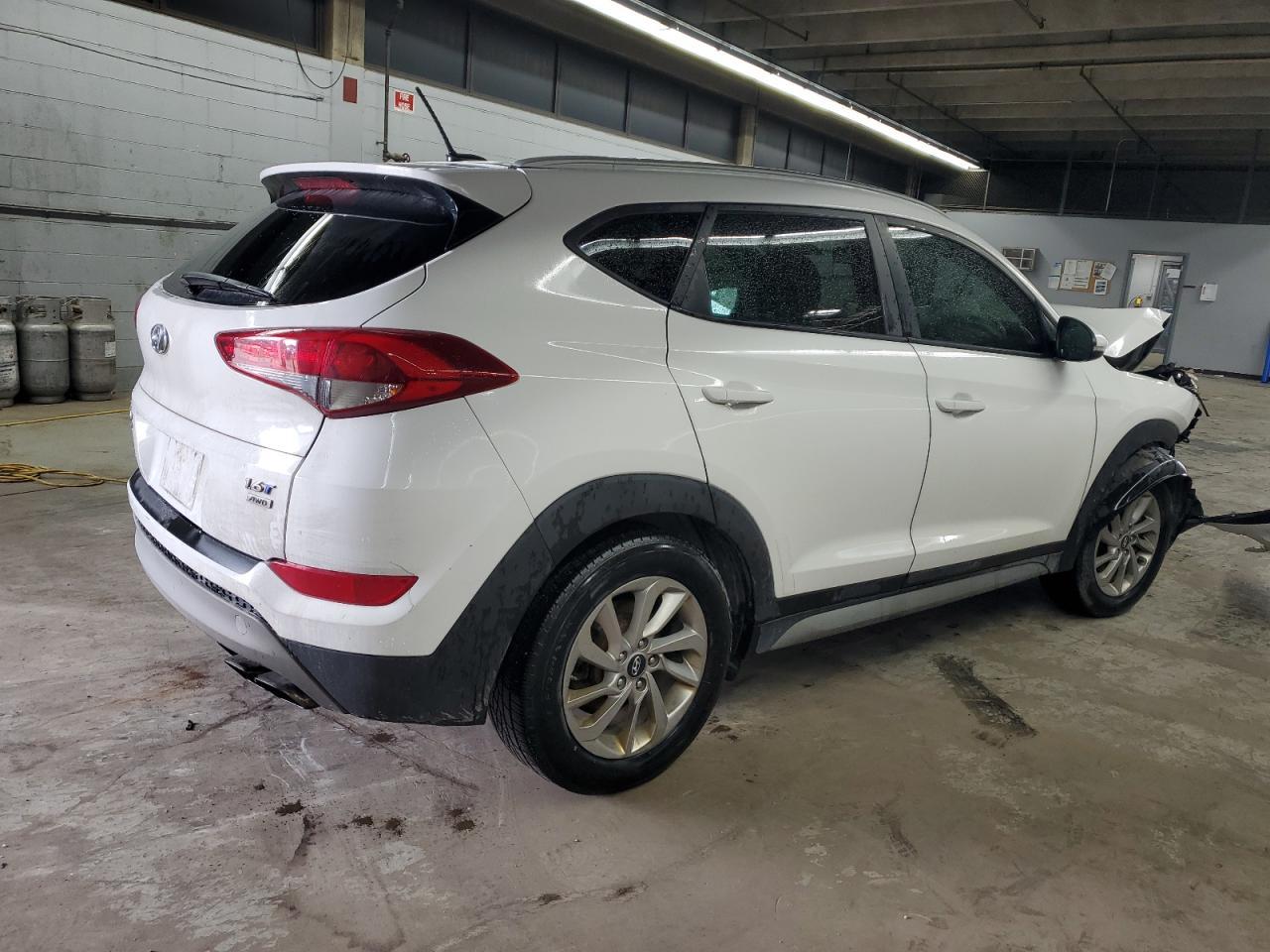 2017 HYUNDAI TUCSON