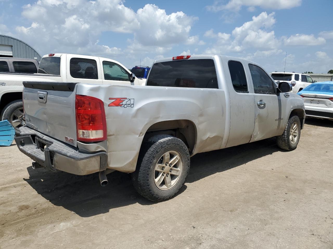 2010 GMC Sierra