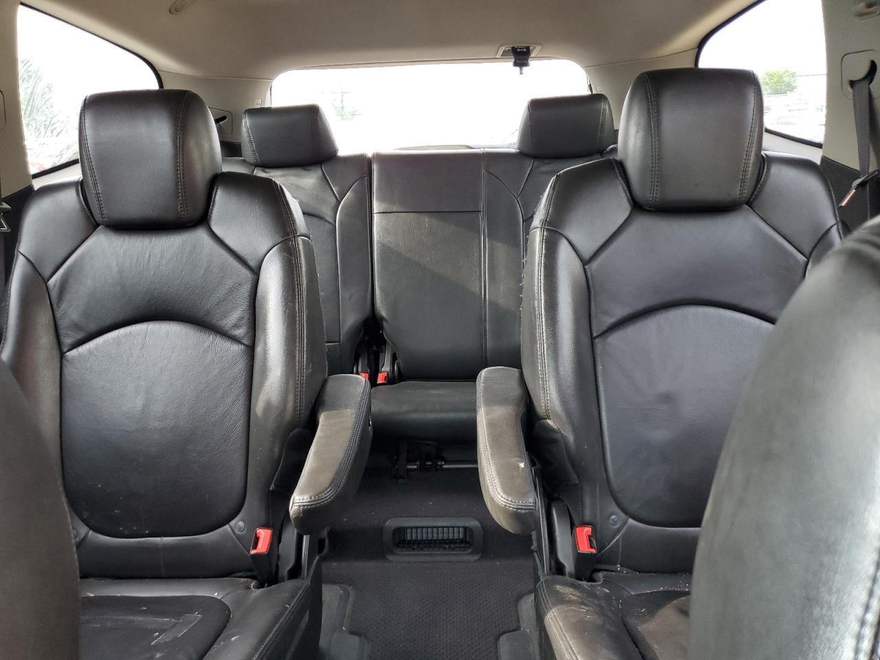2010 CHEVROLET TRAVERSE
