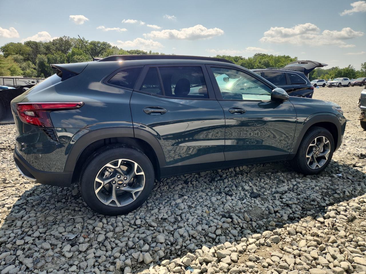 2025 CHEVROLET TRAX