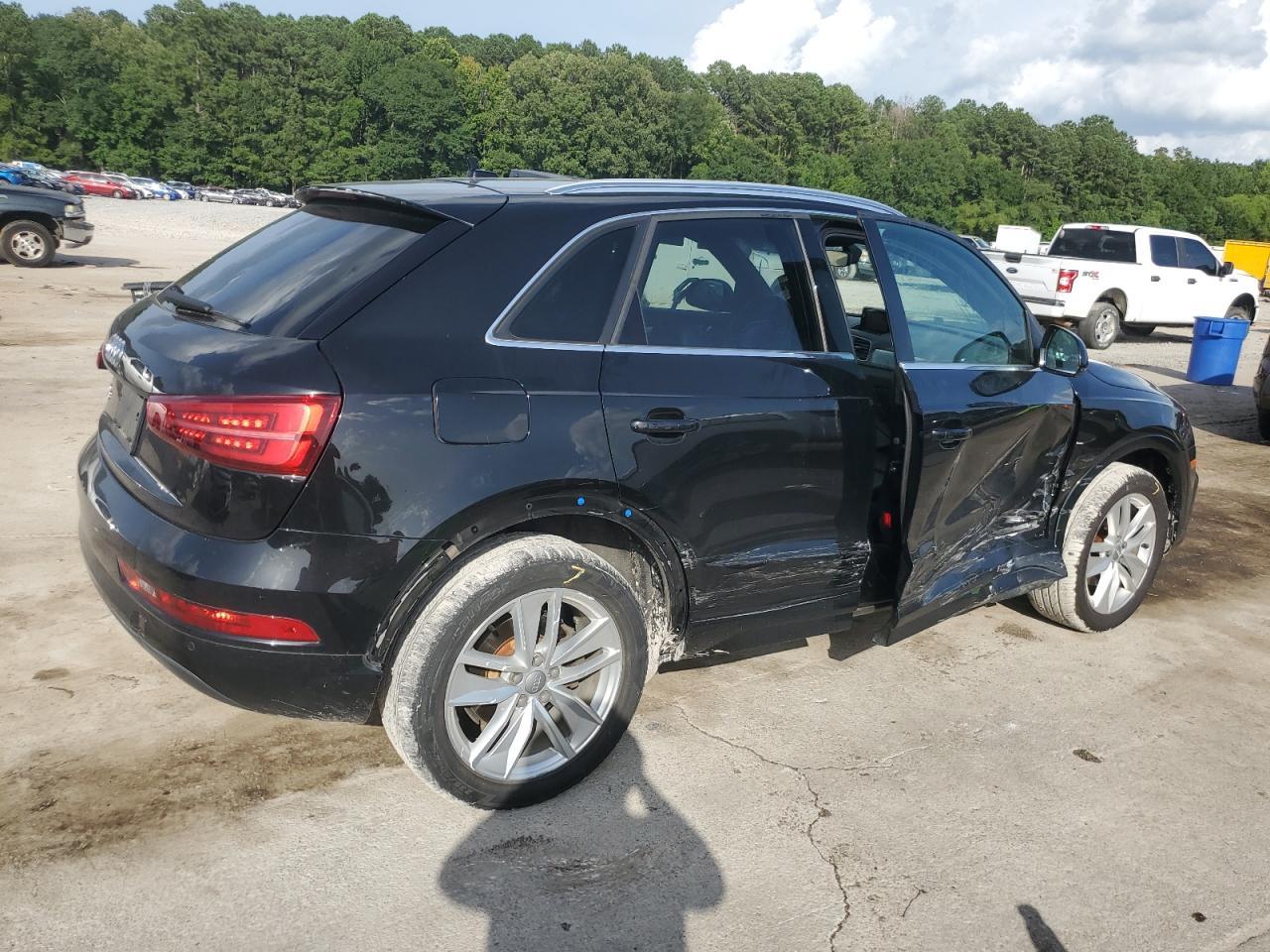 2016 AUDI Q3