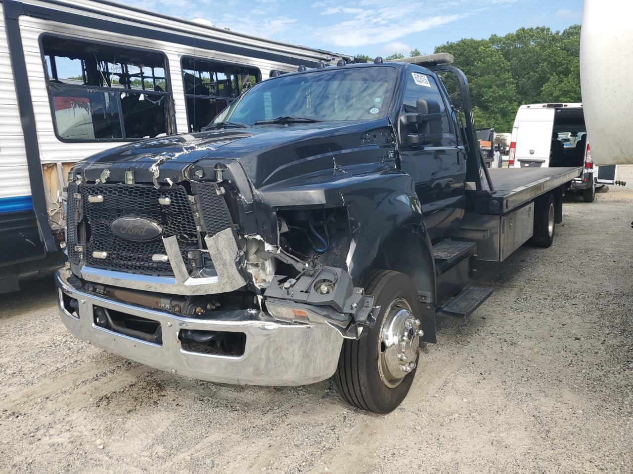 2018 FORD F-650