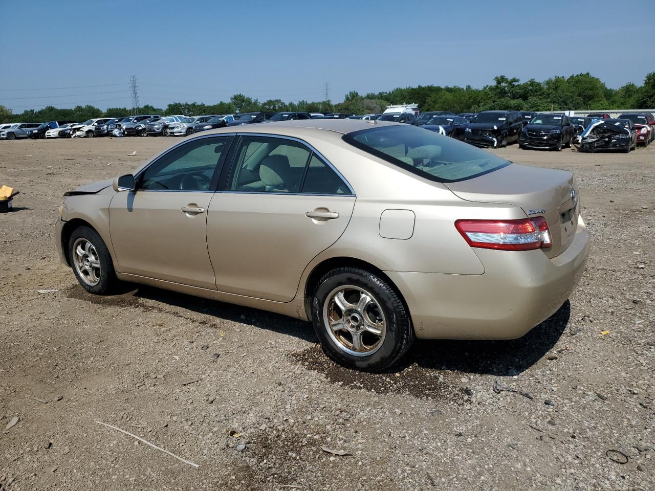 2010 TOYOTA CAMRY