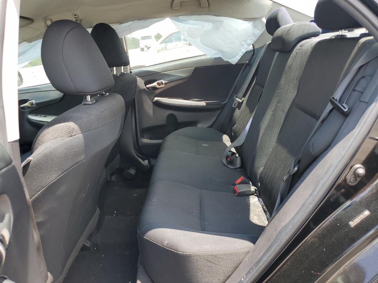 2011 TOYOTA COROLLA