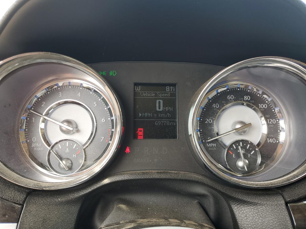 2011 CHRYSLER 300