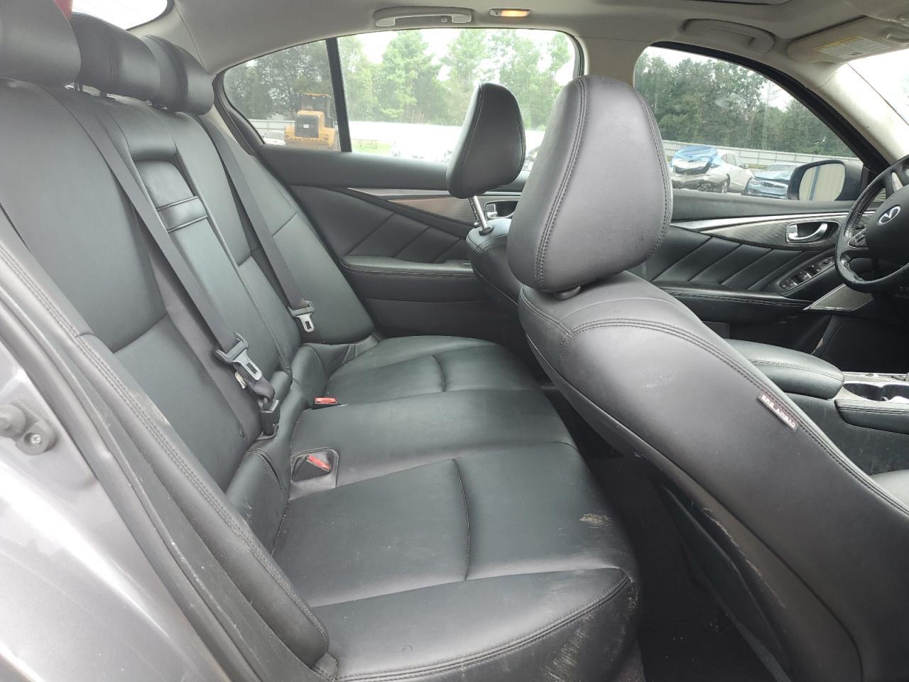 2017 INFINITI Q50
