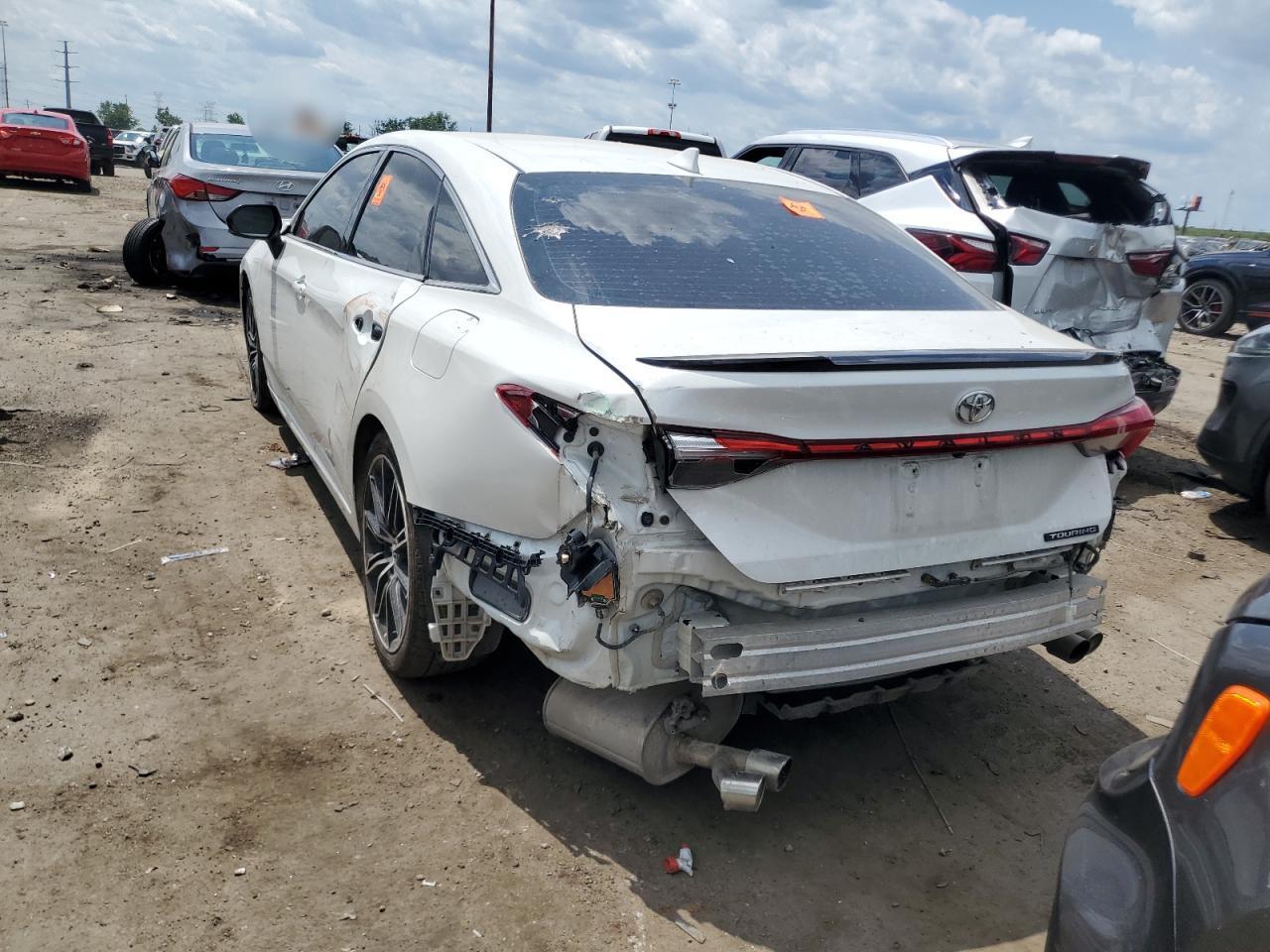 2020 TOYOTA Avalon