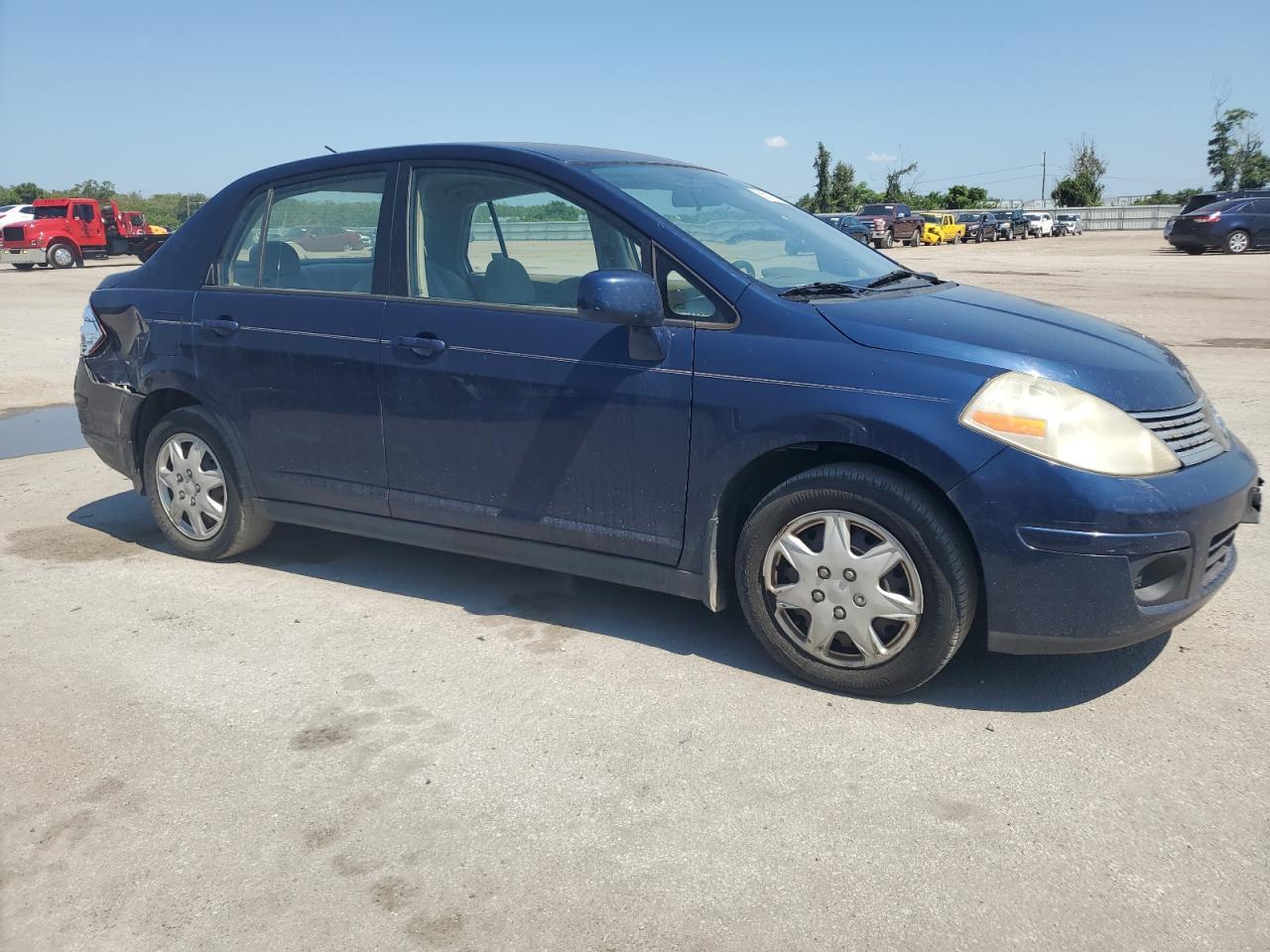 2009 NISSAN VERSA