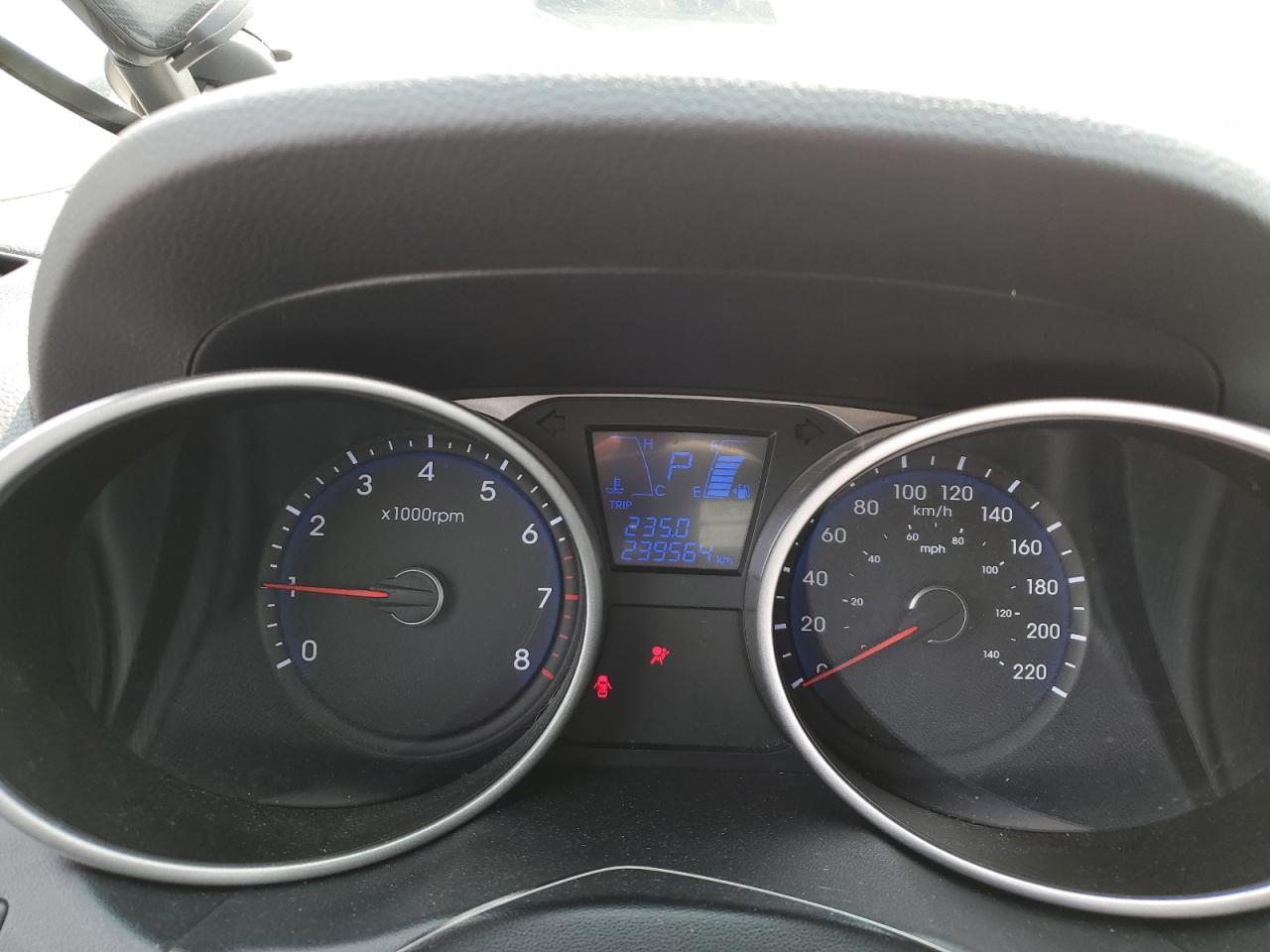2012 HYUNDAI TUCSON