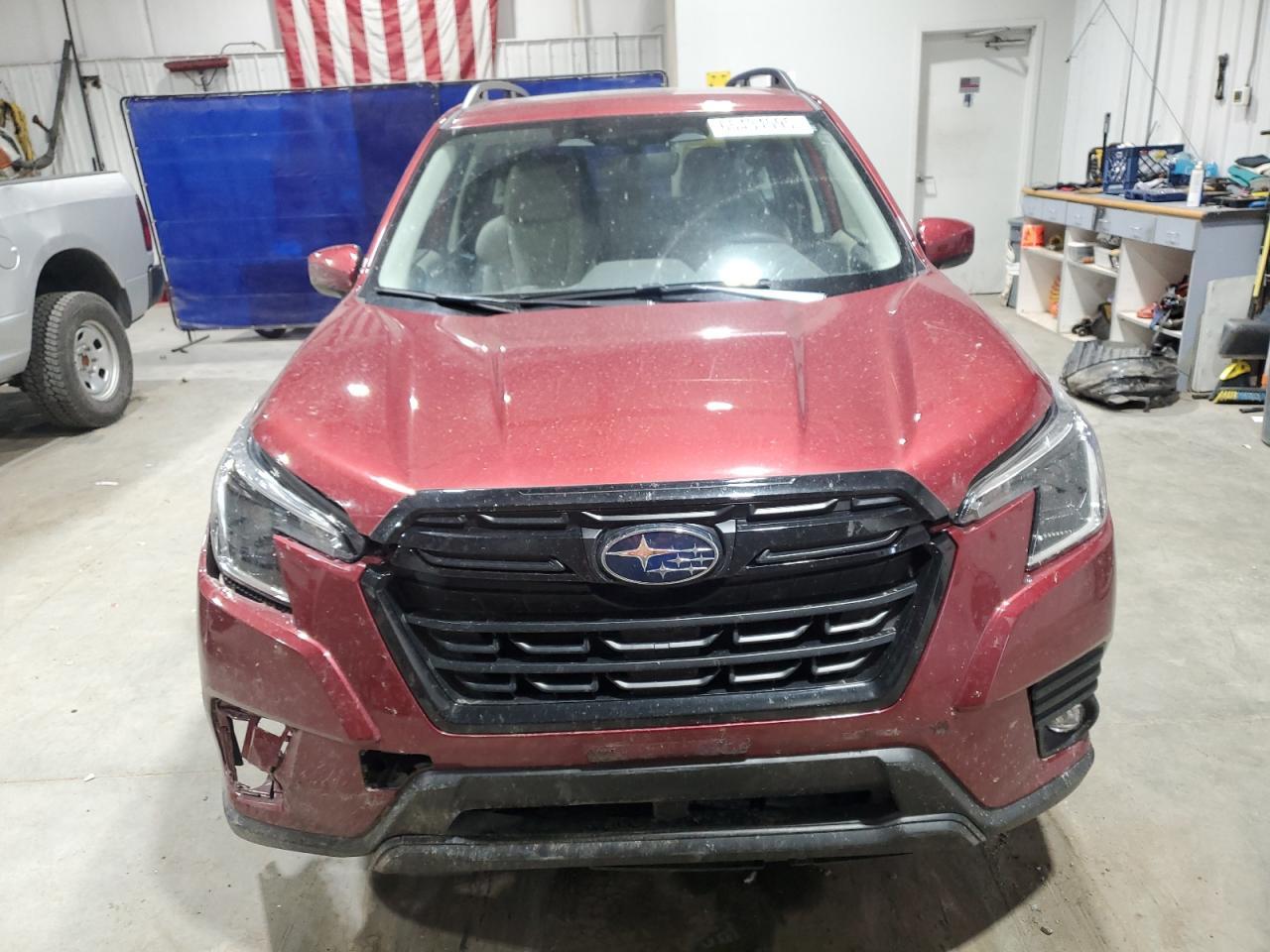 2024 SUBARU FORESTER