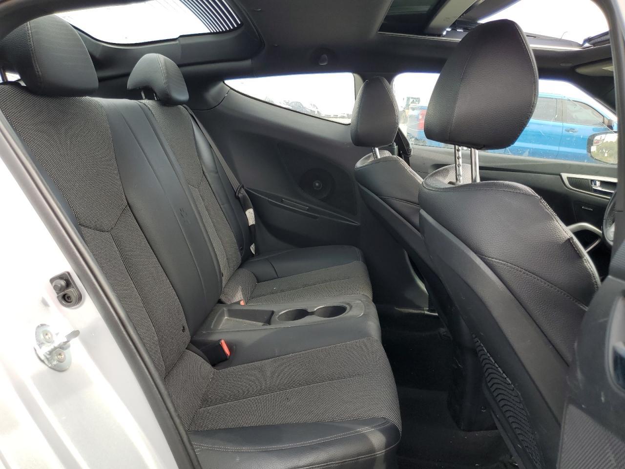 2016 HYUNDAI VELOSTER