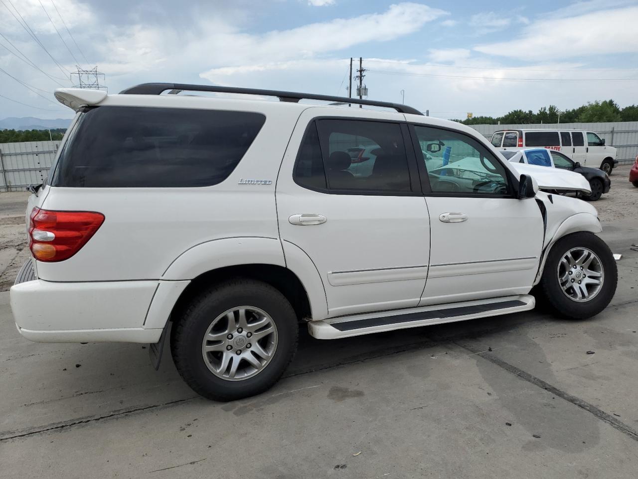 2003 TOYOTA Sequoia
