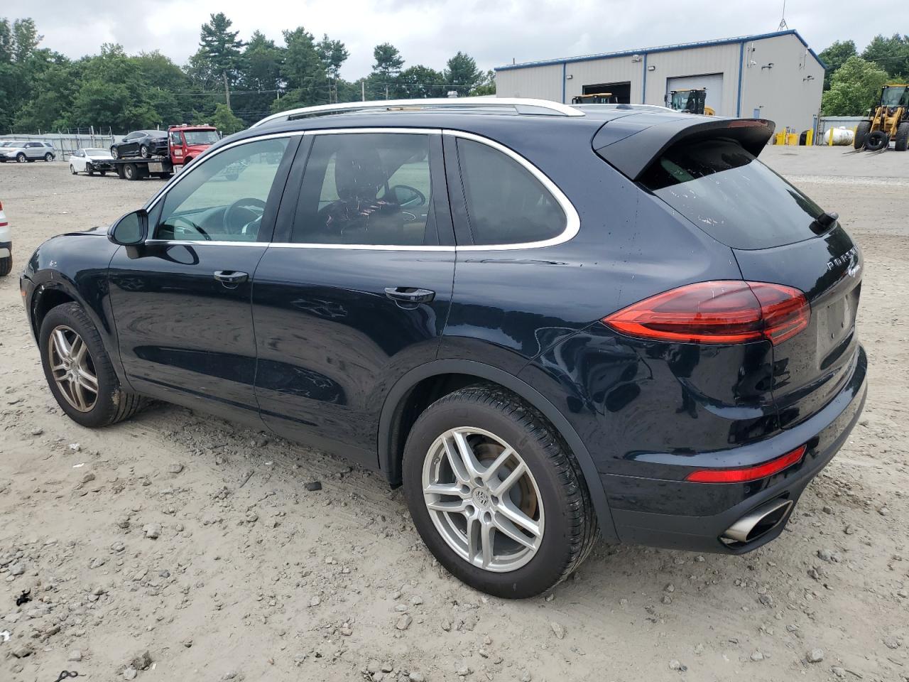 2017 PORSCHE CAYENNE