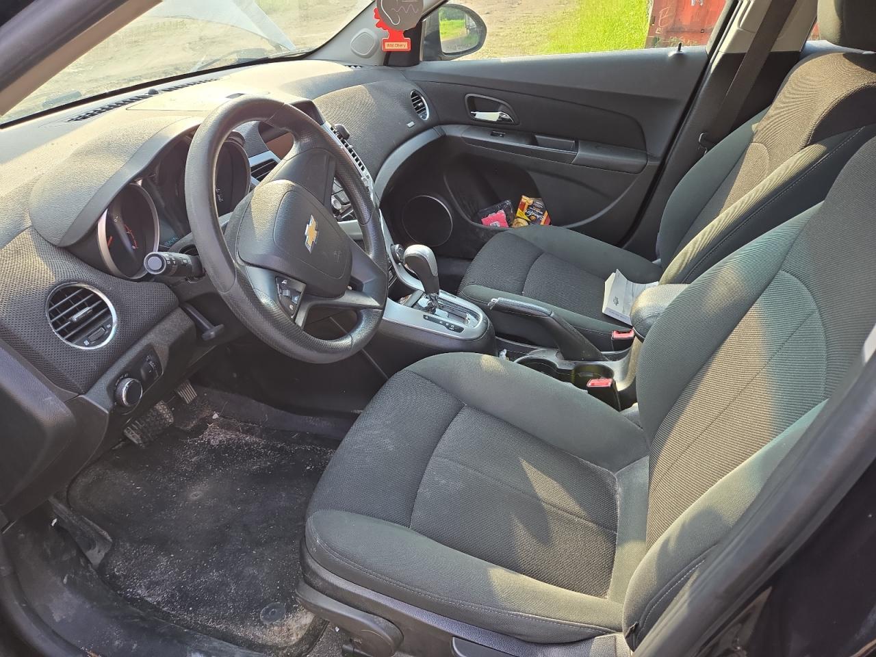 2011 CHEVROLET CRUZE