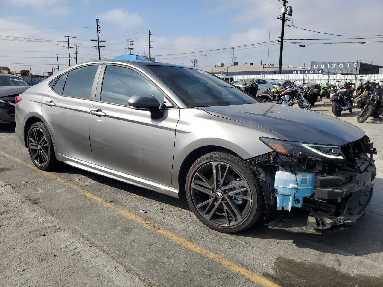 2025 TOYOTA CAMRY