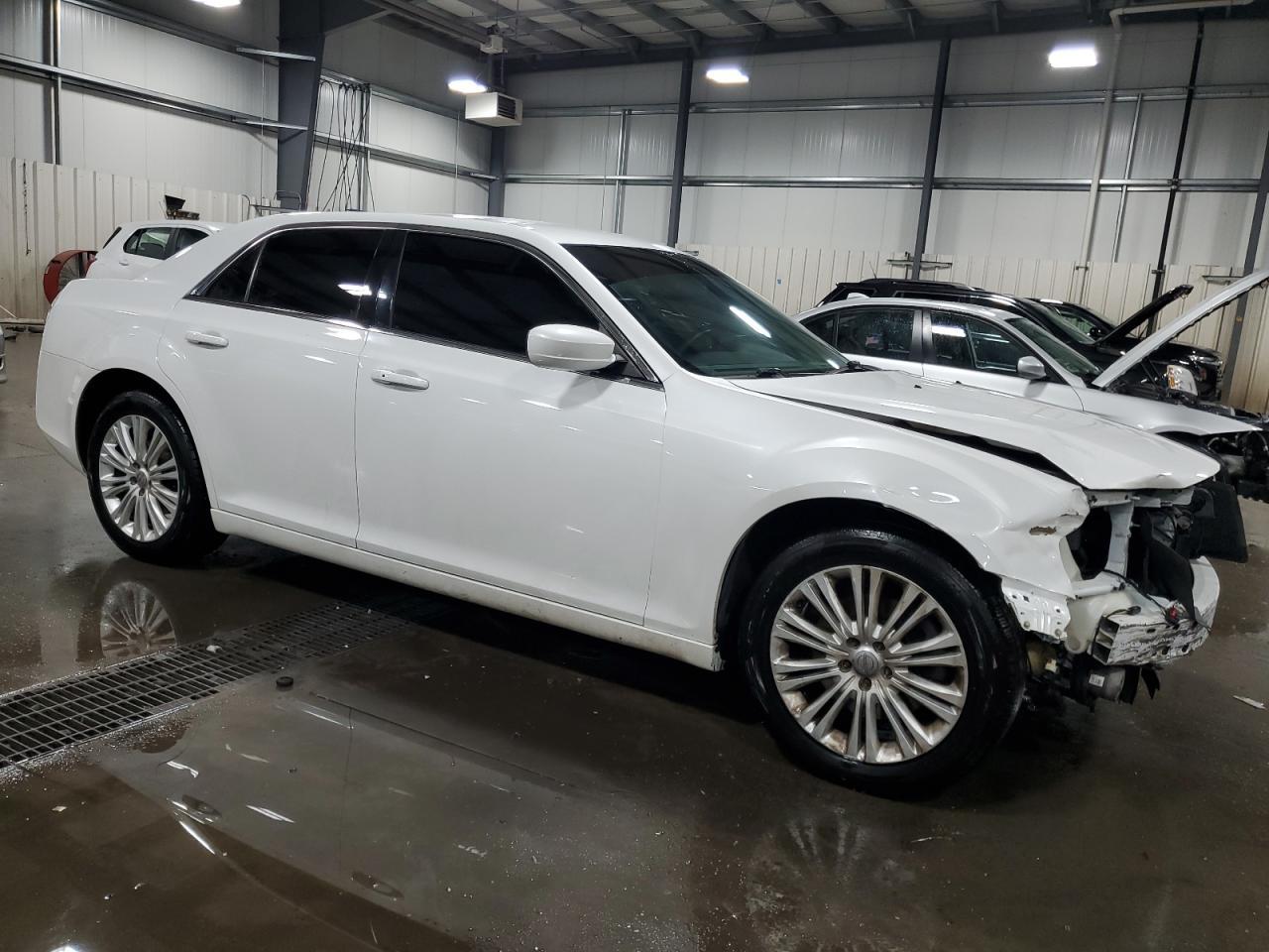 2014 CHRYSLER 300