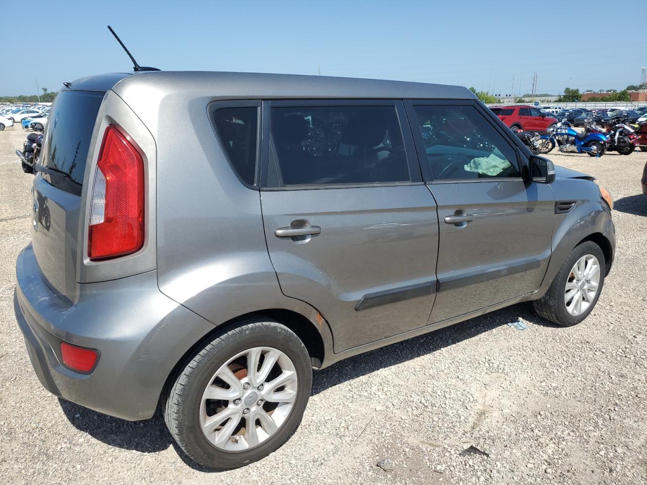 2013 KIA SOUL