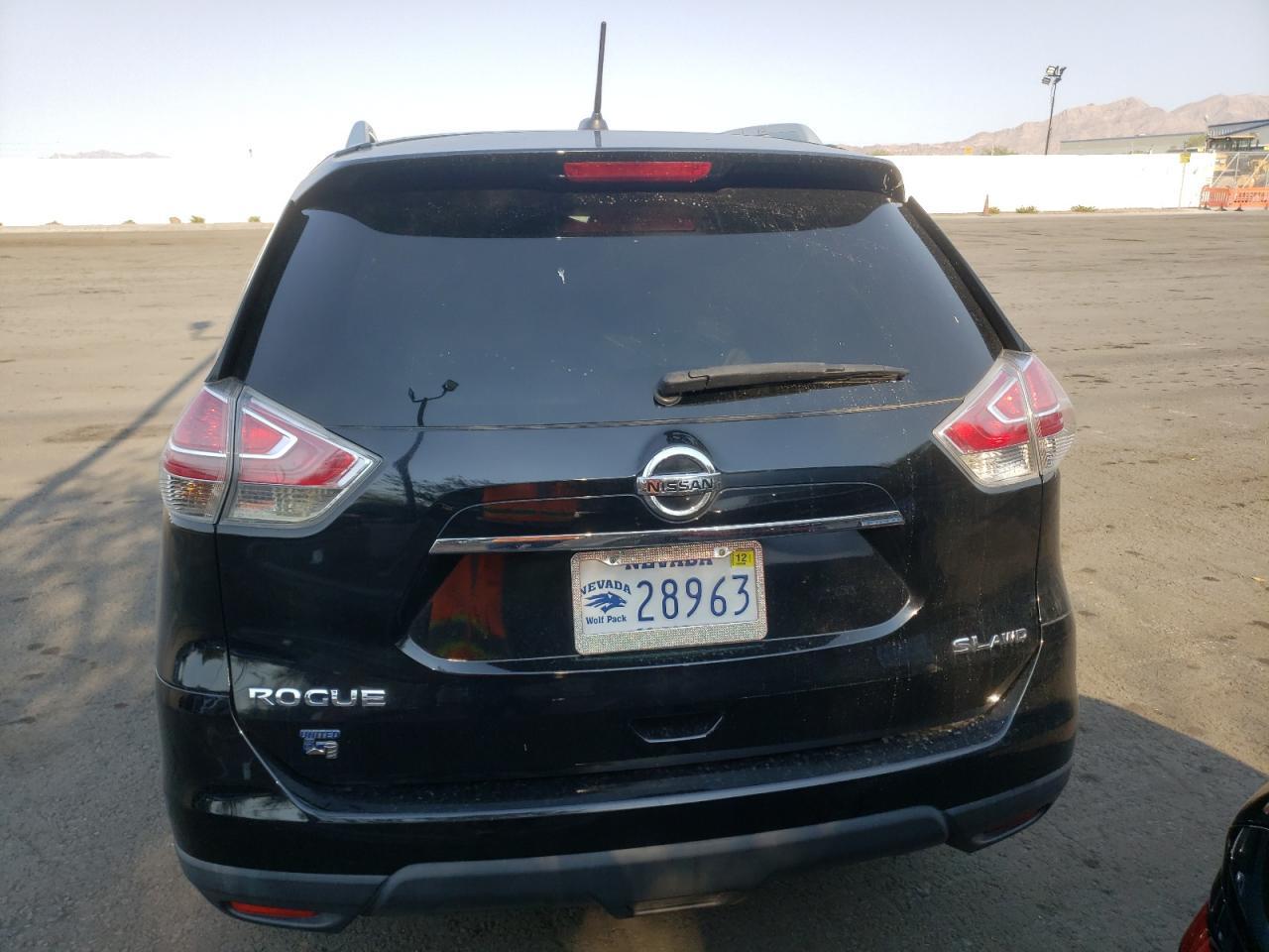 2015 NISSAN ROGUE