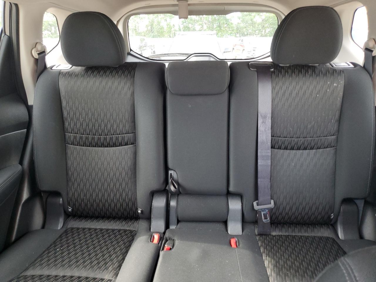 2017 NISSAN ROGUE