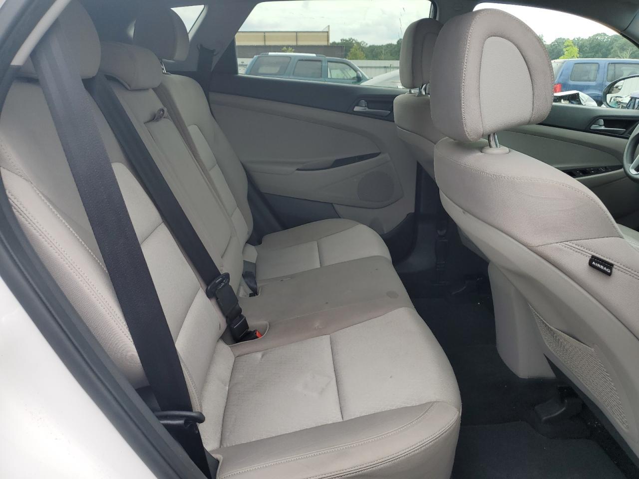 2016 HYUNDAI TUCSON