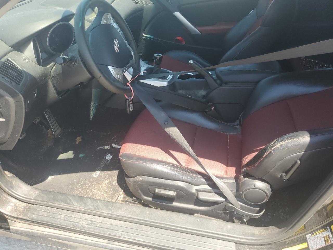 2010 HYUNDAI GENESIS