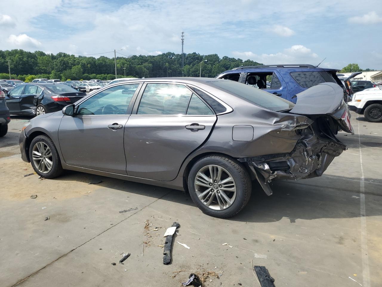 2015 TOYOTA CAMRY
