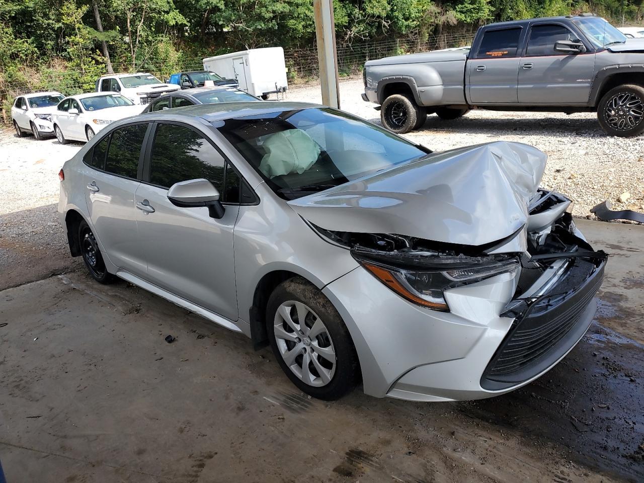 2024 TOYOTA COROLLA
