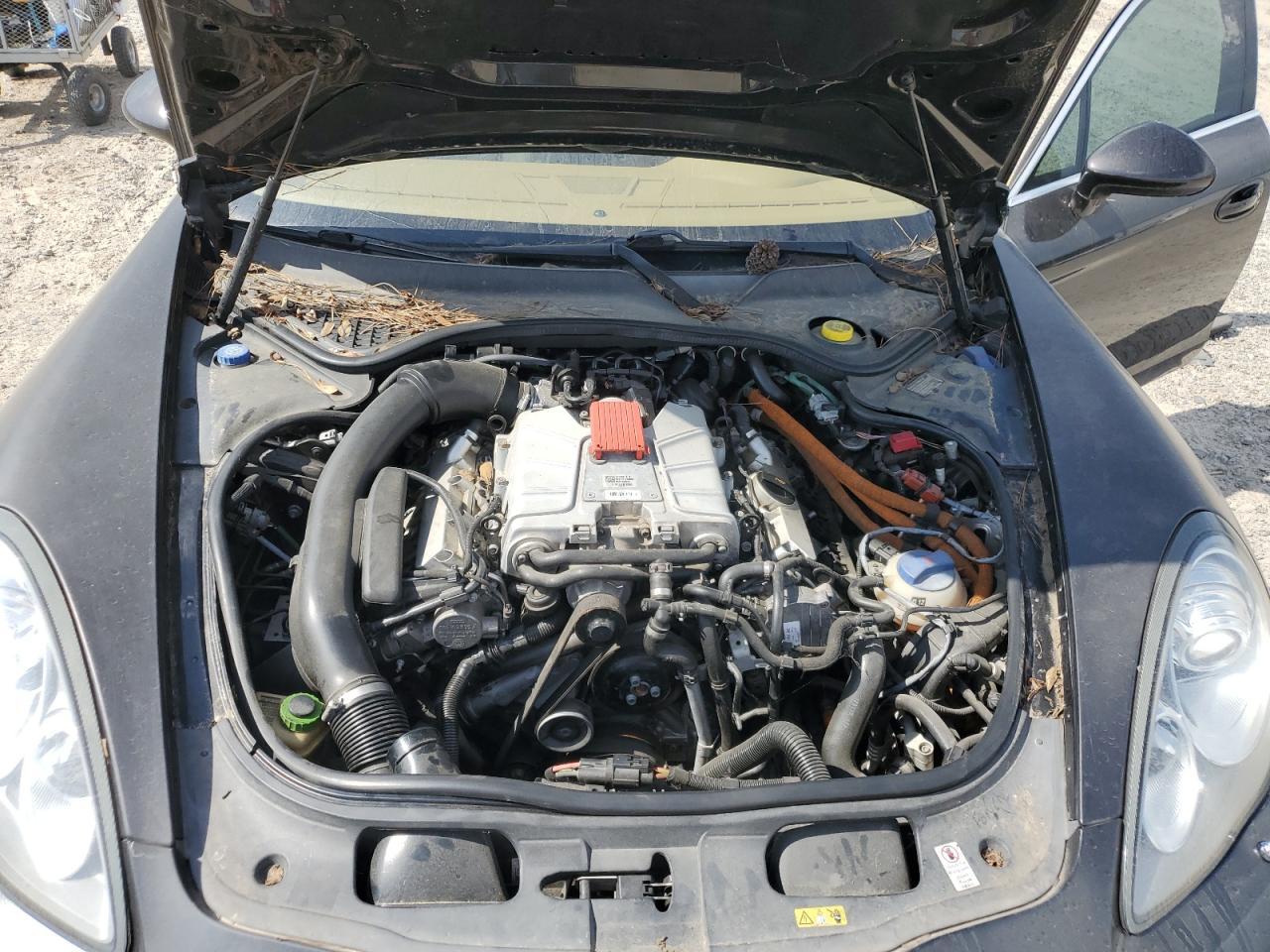2012 PORSCHE Panamera