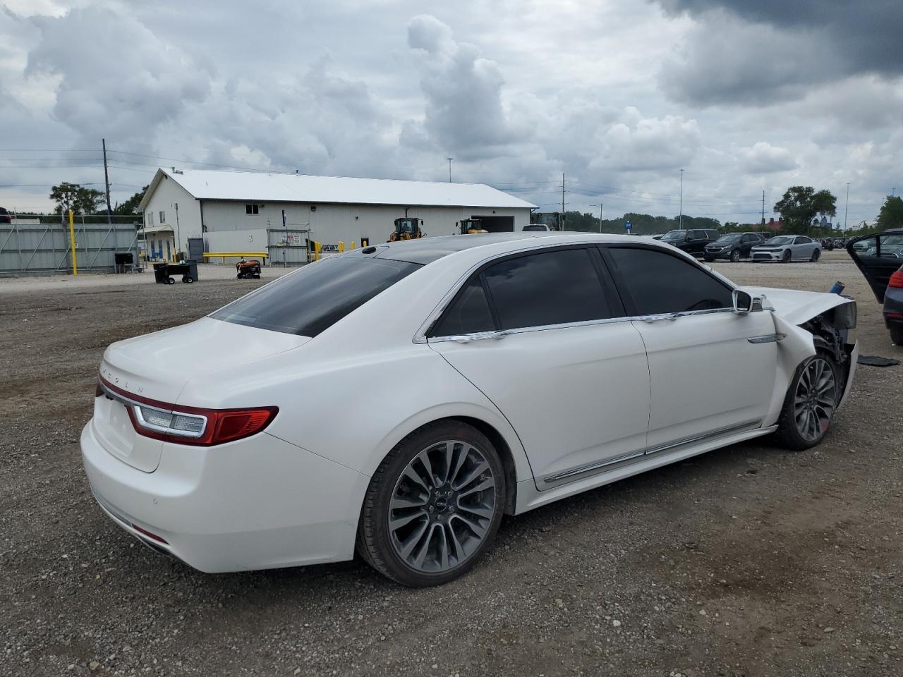 2017 LINCOLN Continental