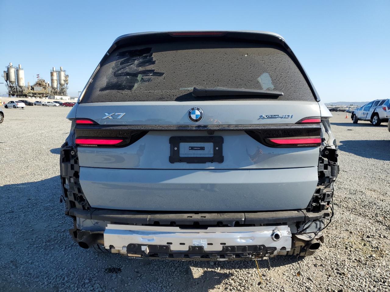 2025 BMW X7