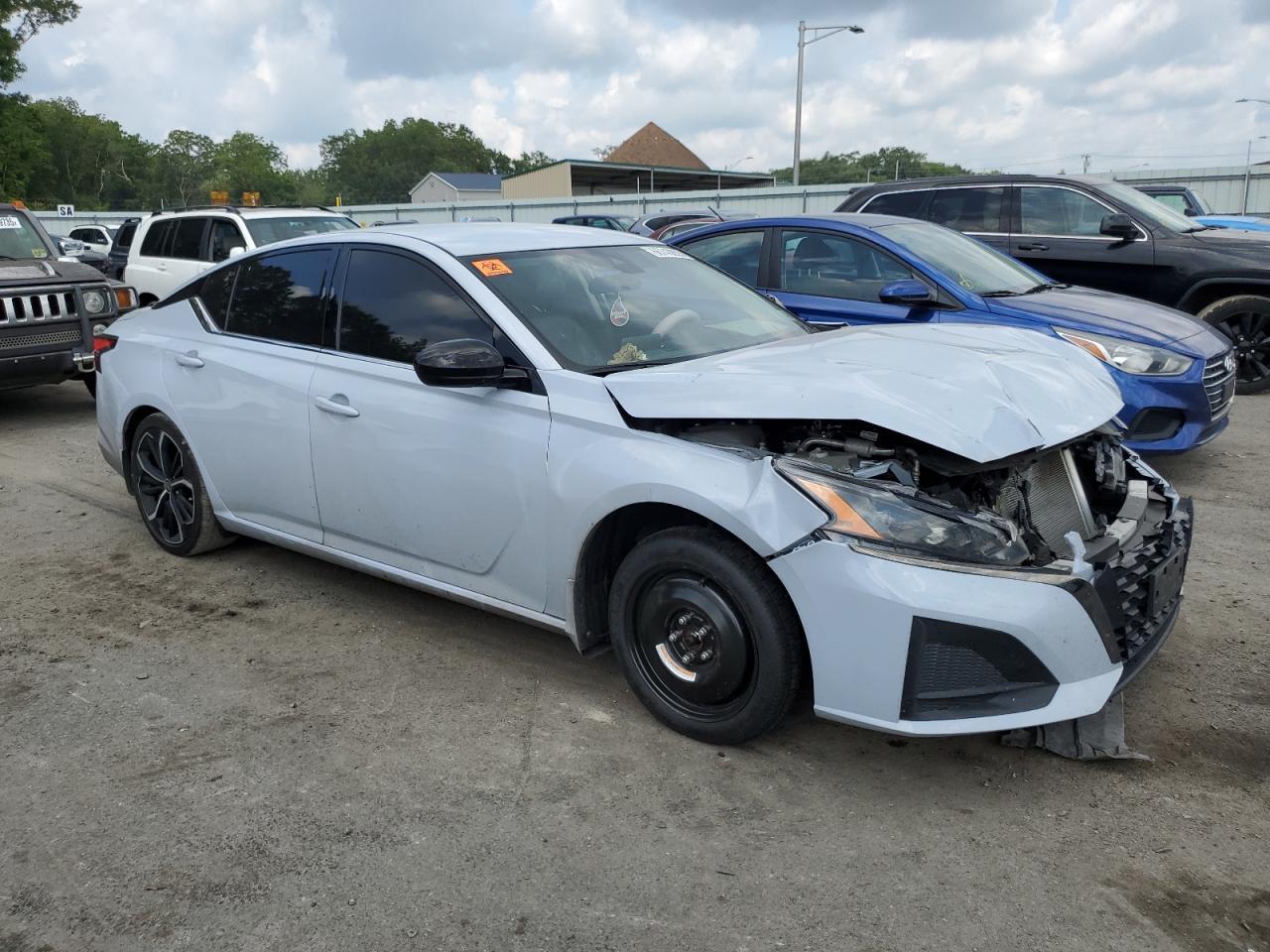 2024 NISSAN ALTIMA
