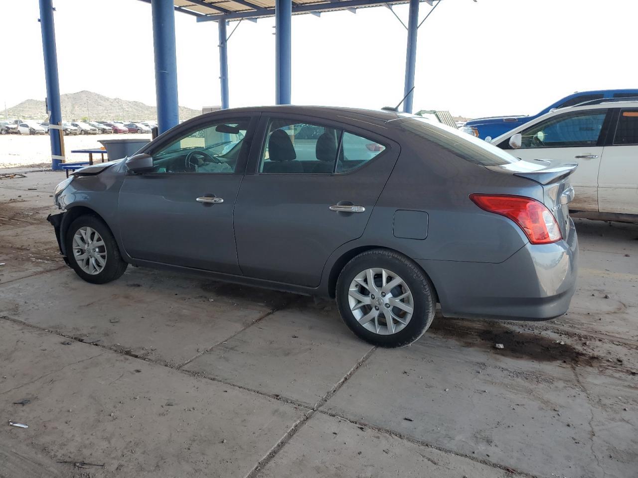 2018 NISSAN VERSA