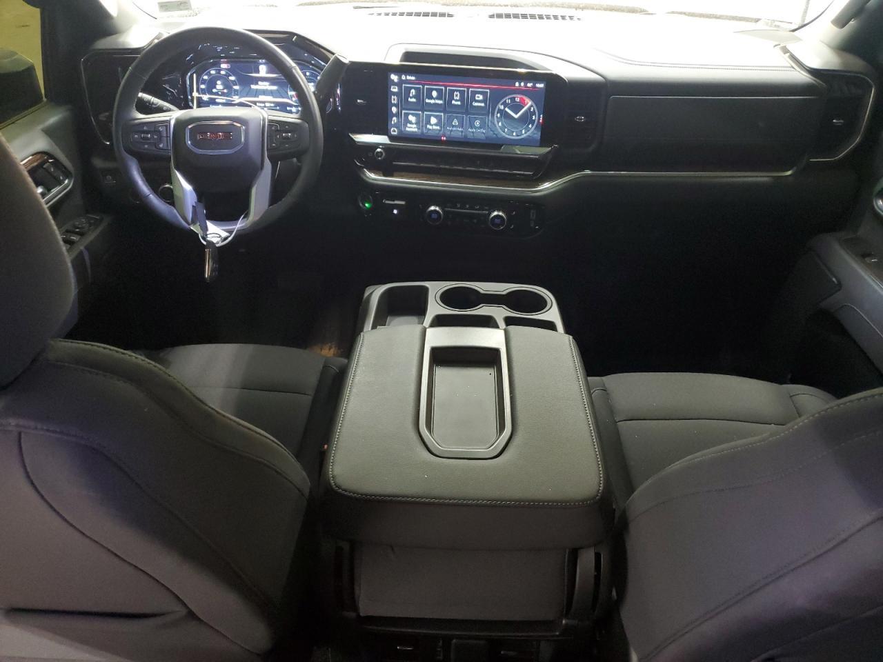 2025 GMC Sierra