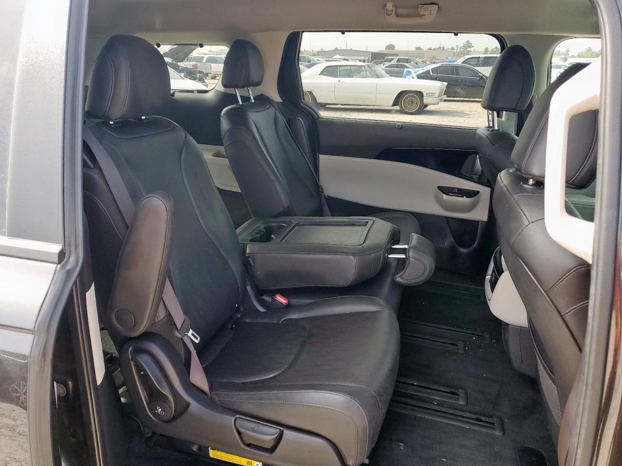 2024 KIA Carnival