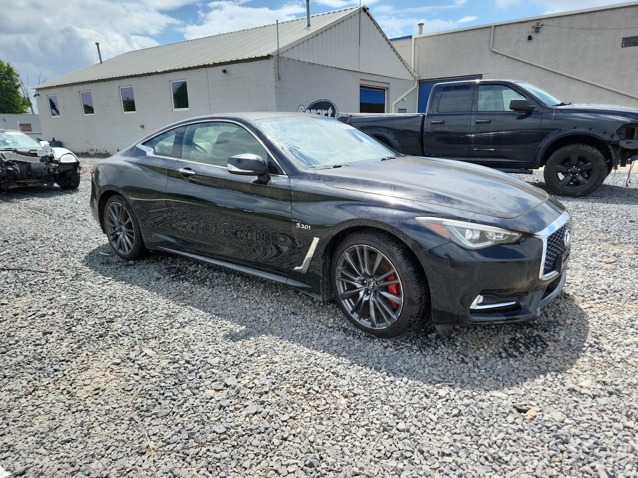 2017 INFINITI Q60