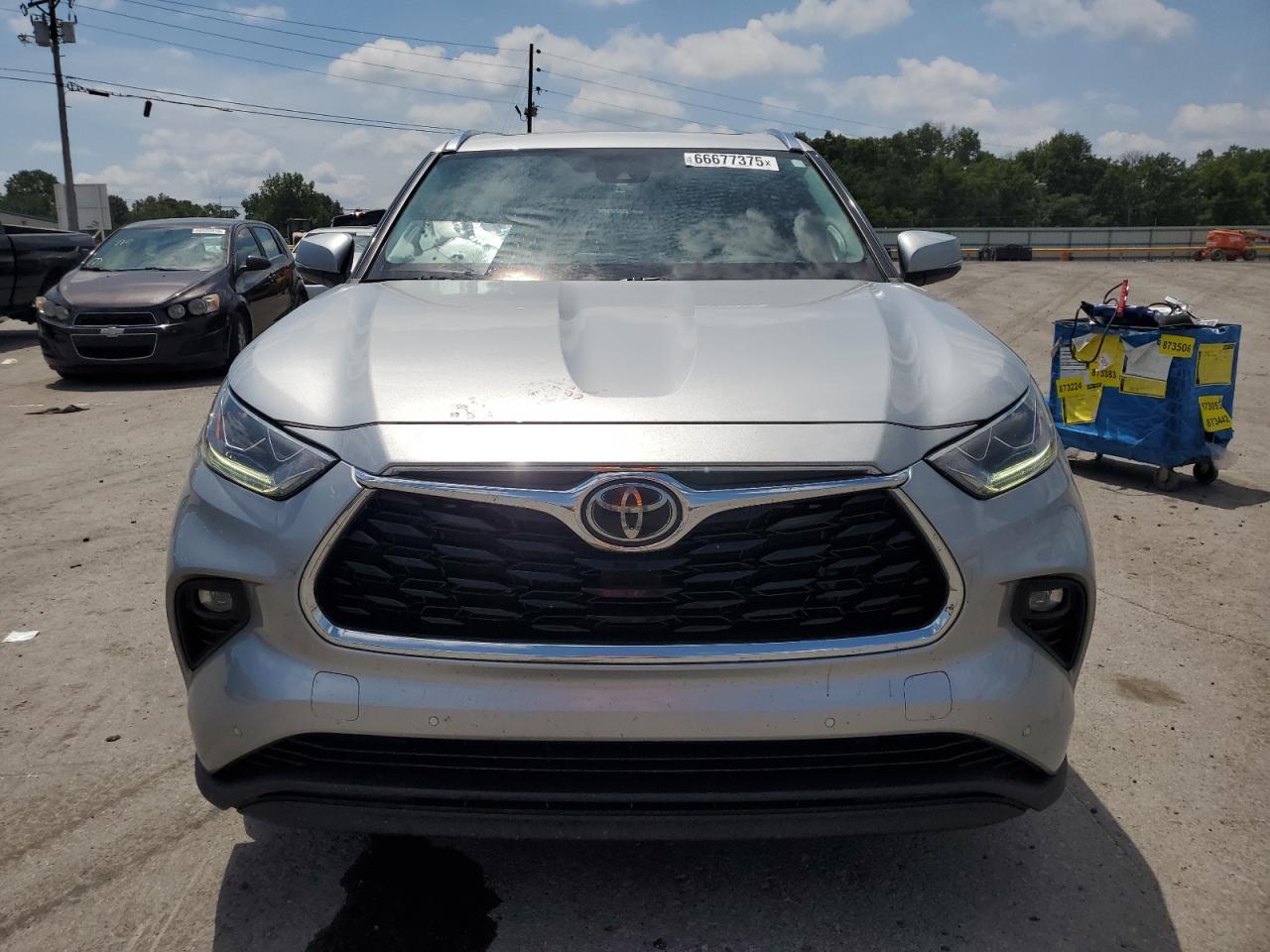 2022 TOYOTA HIGHLANDER