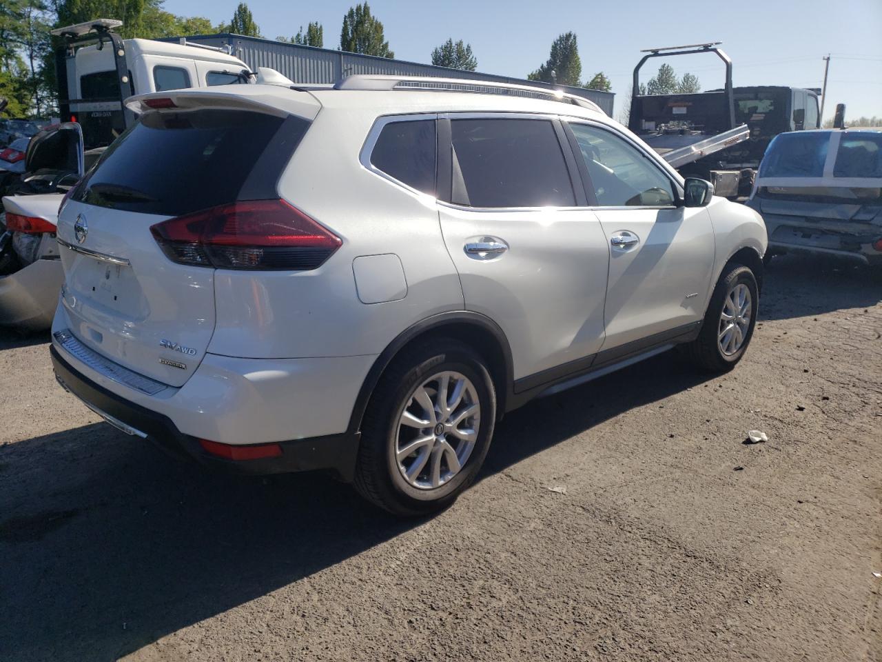 2018 NISSAN ROGUE