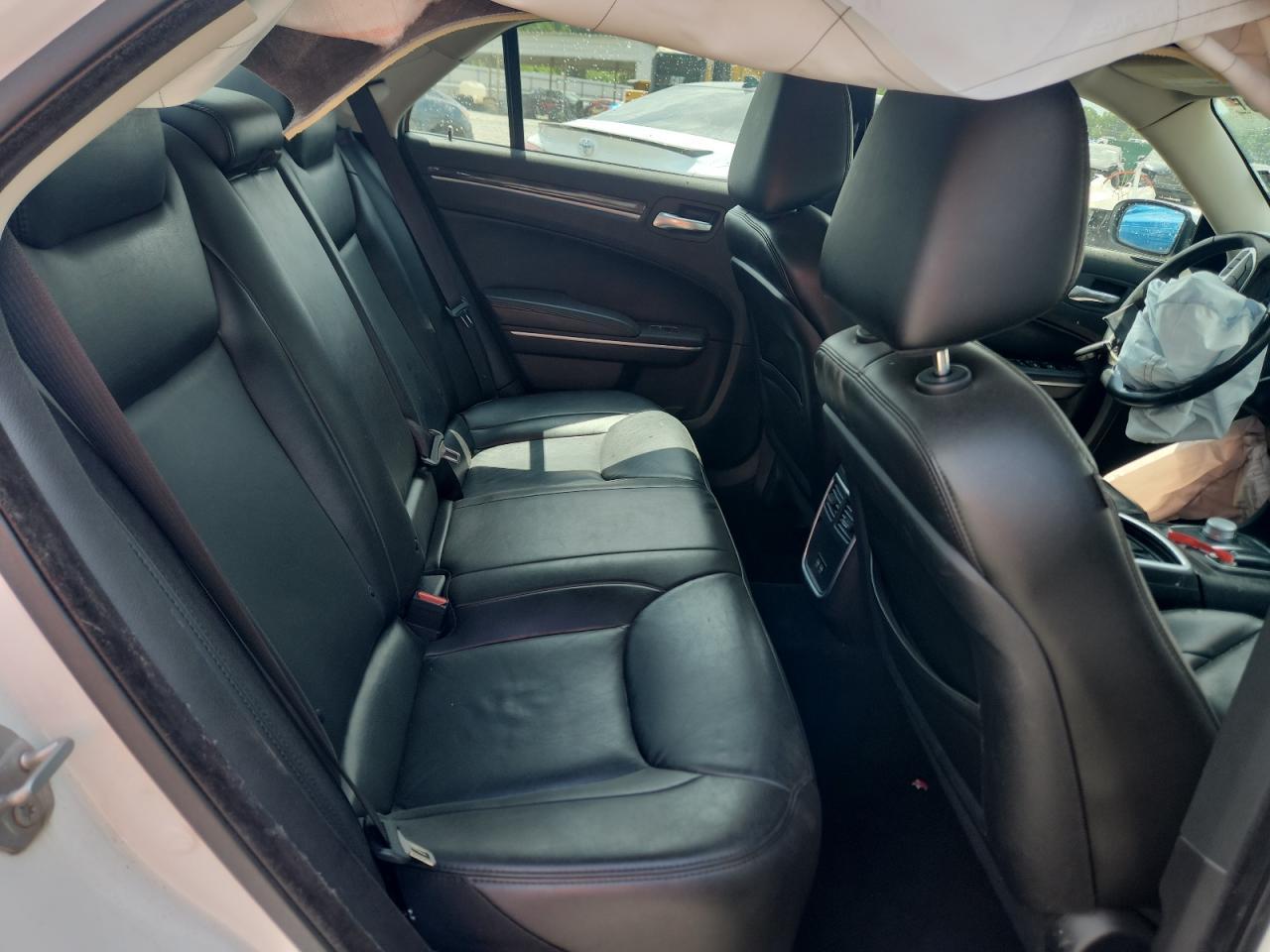2022 CHRYSLER 300