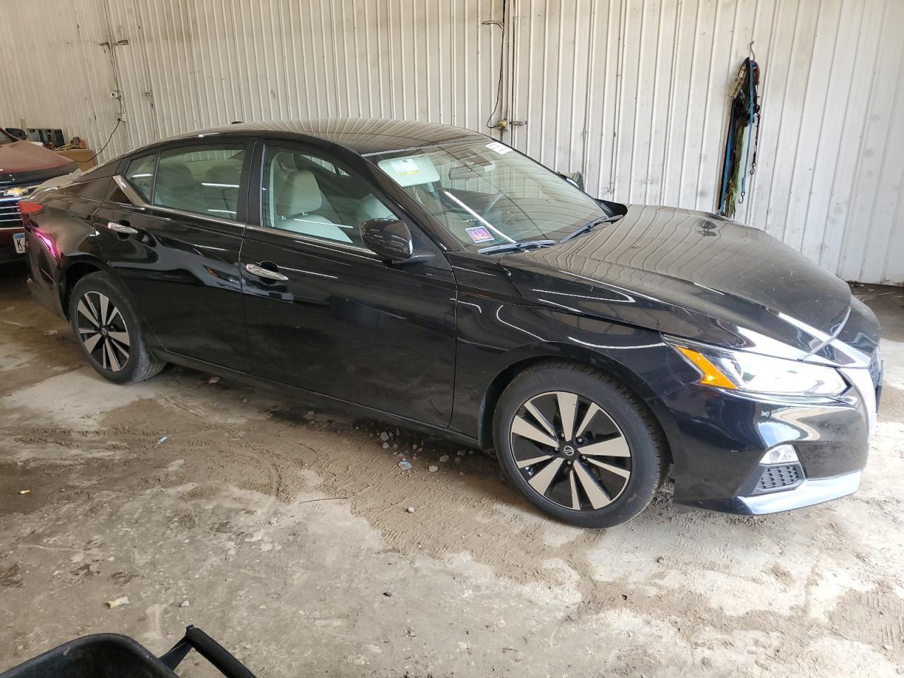 2022 NISSAN ALTIMA