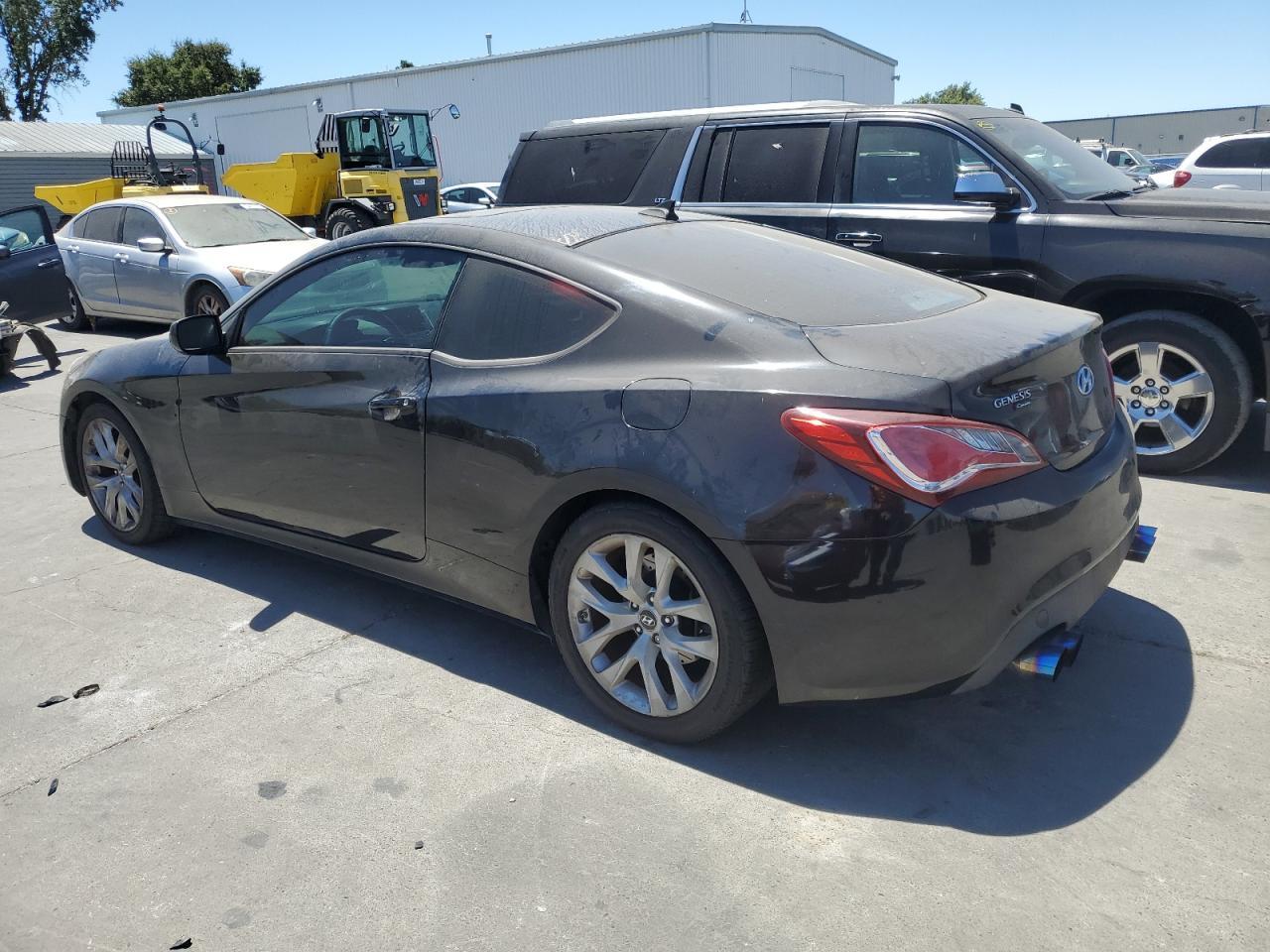 2013 HYUNDAI GENESIS