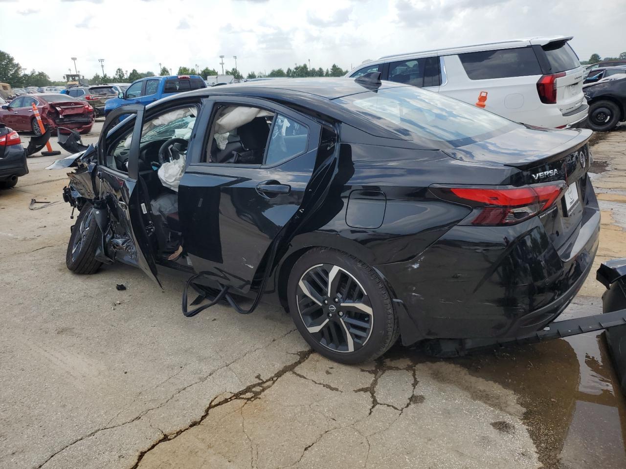 2024 NISSAN VERSA