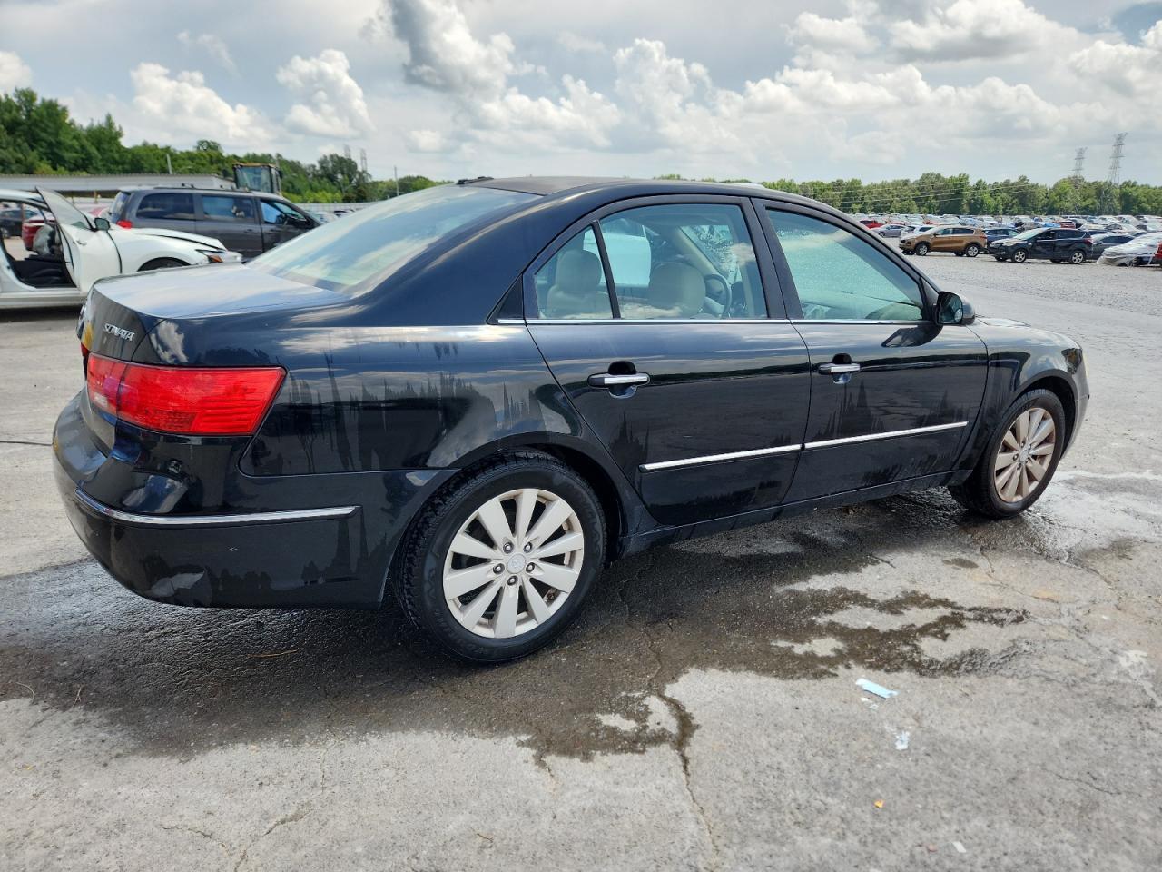 2010 HYUNDAI SONATA