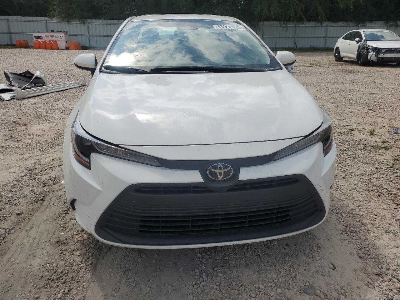 2023 TOYOTA COROLLA
