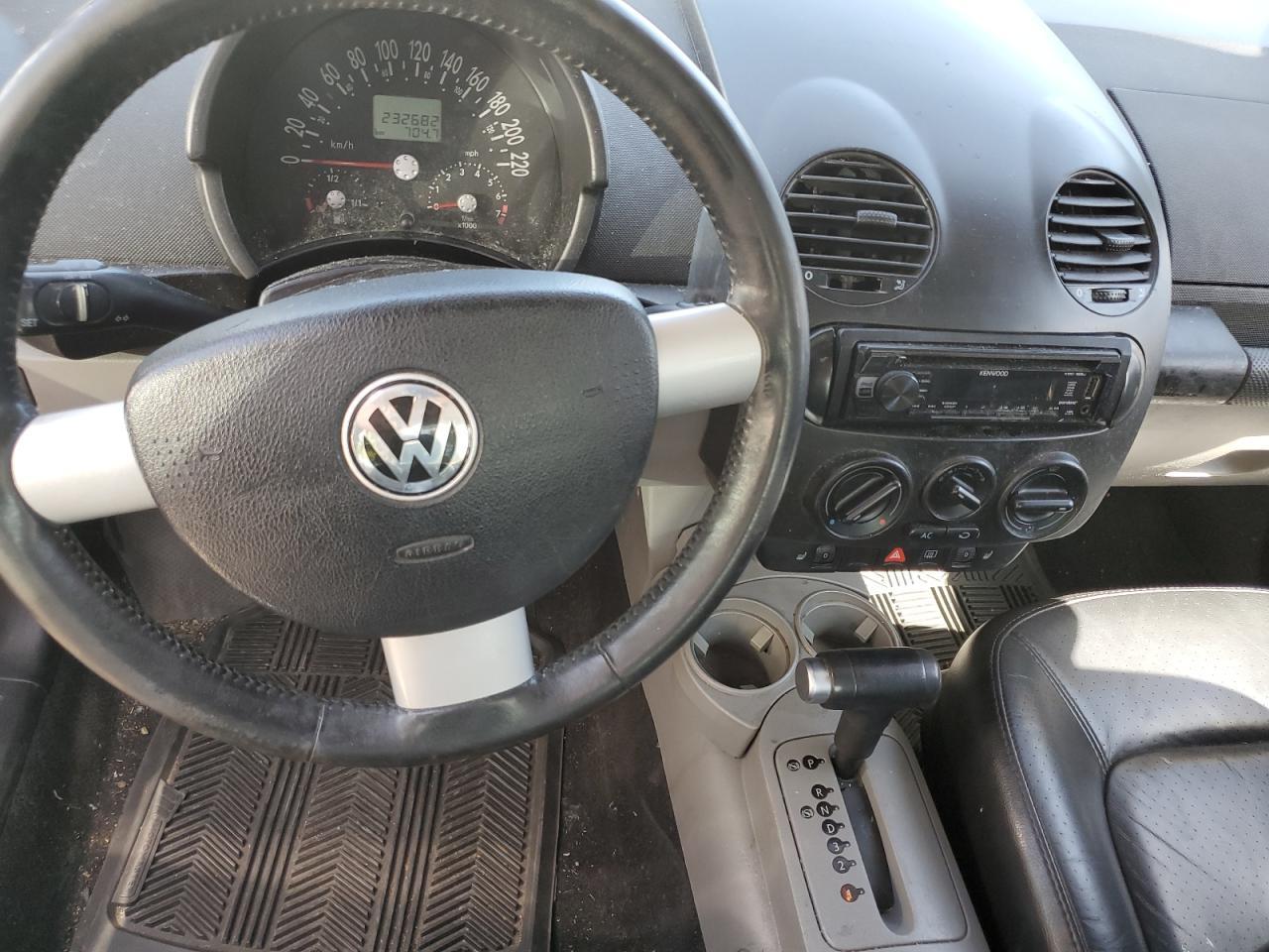 2003 VOLKSWAGEN Beetle