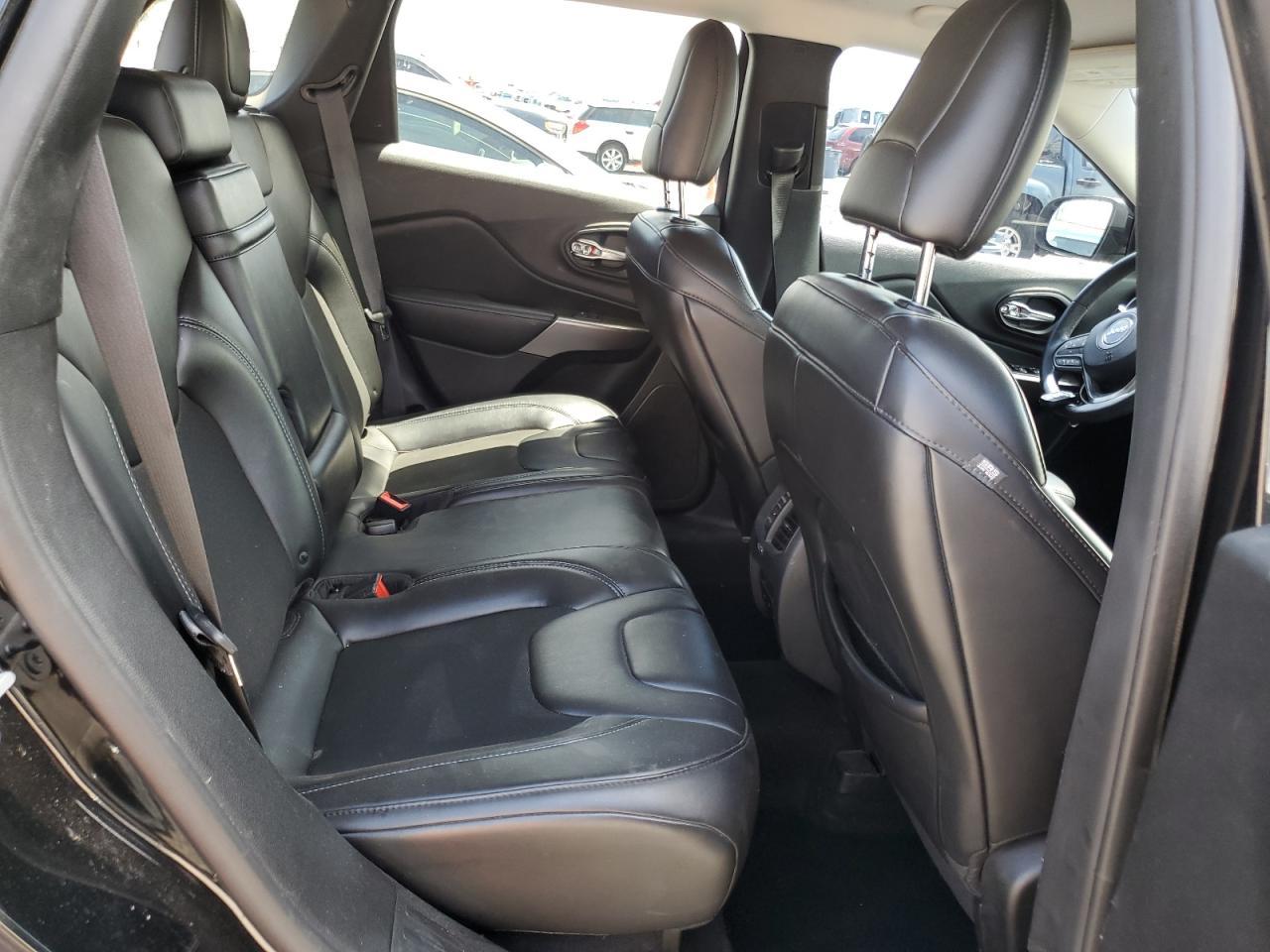 2019 JEEP CHEROKEE