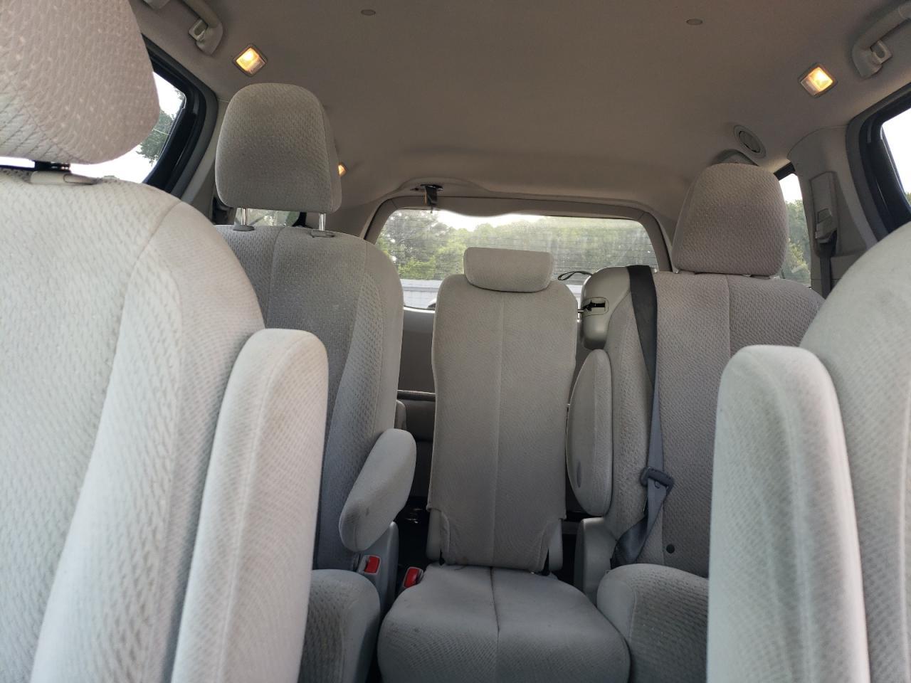 2013 TOYOTA SIENNA