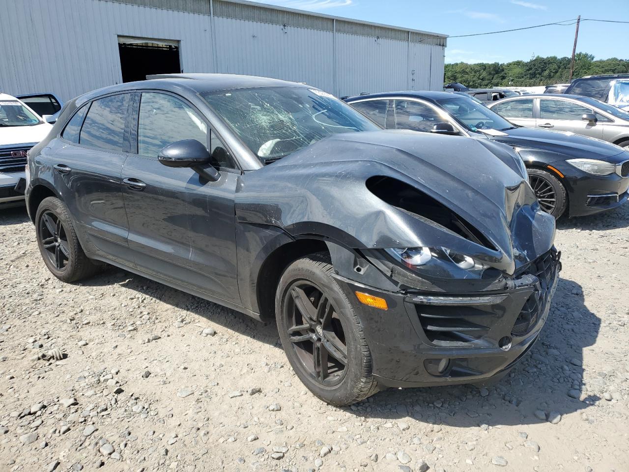 2018 PORSCHE Macan