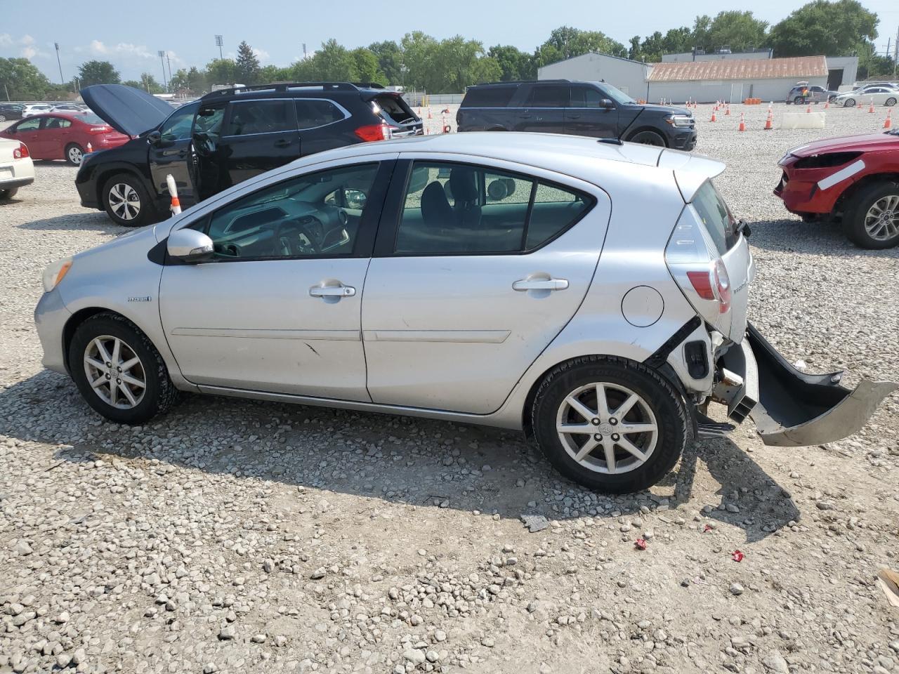 2014 TOYOTA Prius c