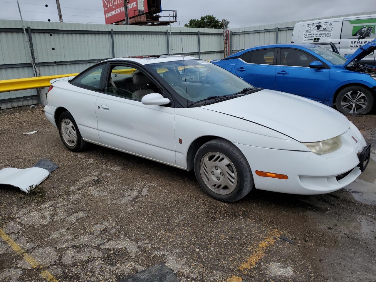 2000 SATURN Sc2