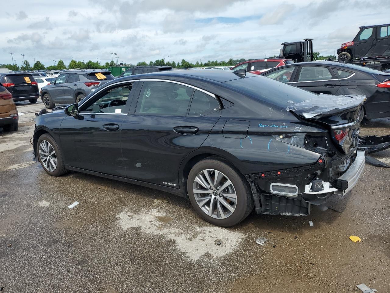 2021 LEXUS Es